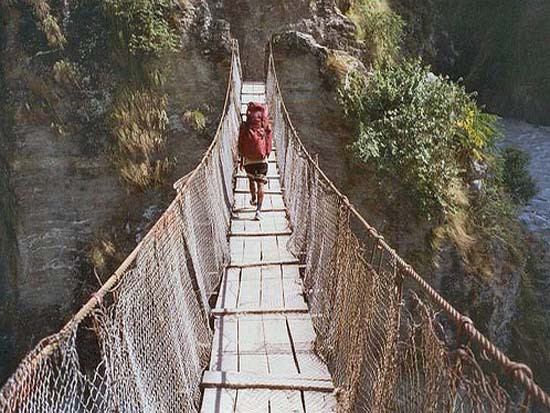 नेपाल–भारत जोड्ने पुल निर्माण तीन महिनादेखि अलपत्र