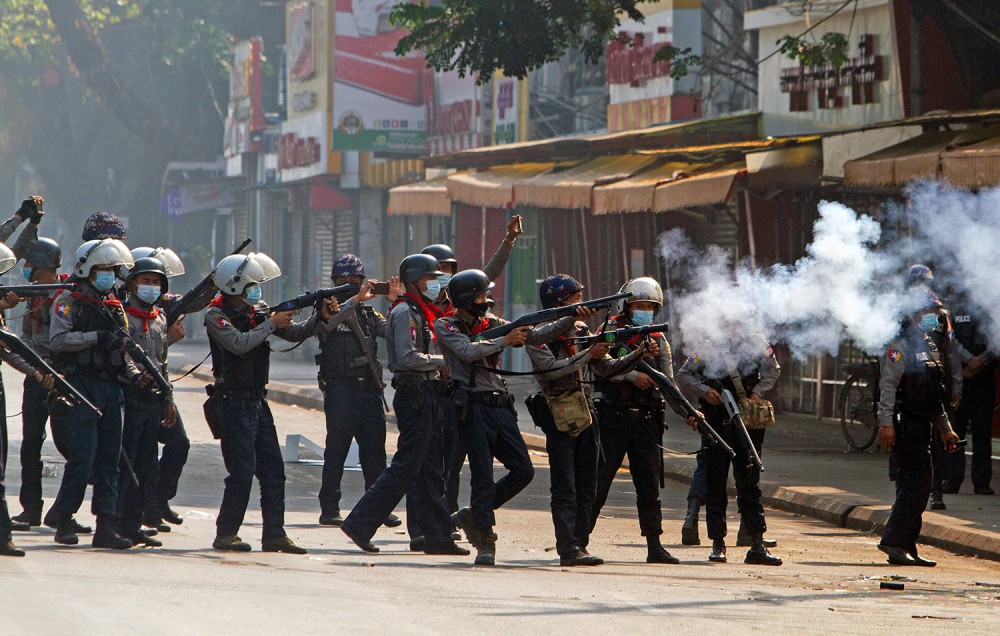म्यानमारमा सैनिक ‘कु’ को विरोध प्रदर्शनमा २० जनाको मृत्यु