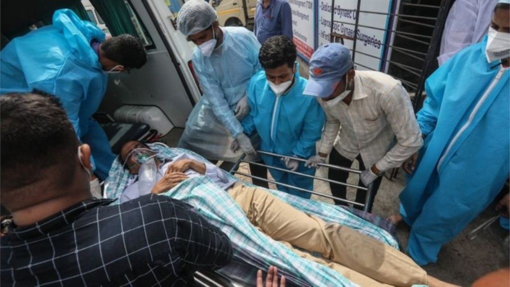 भारतकाे एक कोभिड अस्पतालमा आगलागी हुँदा कम्तीमा १३ जनाको मृत्यु